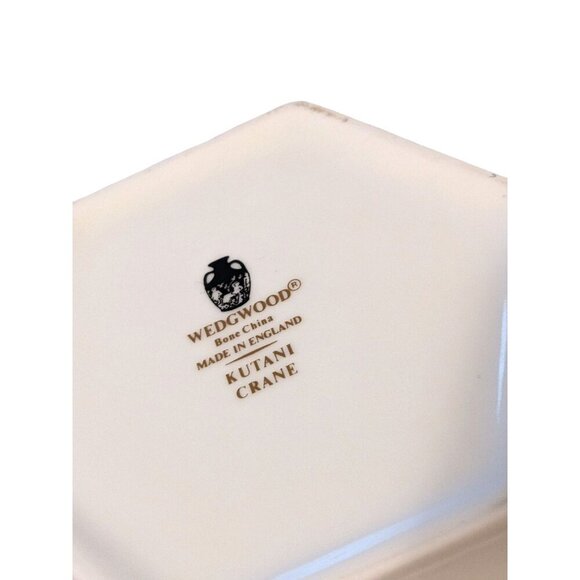 Wedgwood 1971 Trinket Box Kutani Crane Floral Hexagon Lidded 3 Inches Bone China - Picture 4 of 5